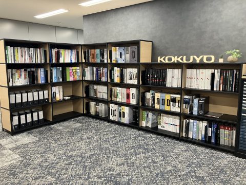 カタログ　カタログ収納　収納　オフィス　インテリア　見せる収納　コクヨ　ジューク　JUKE