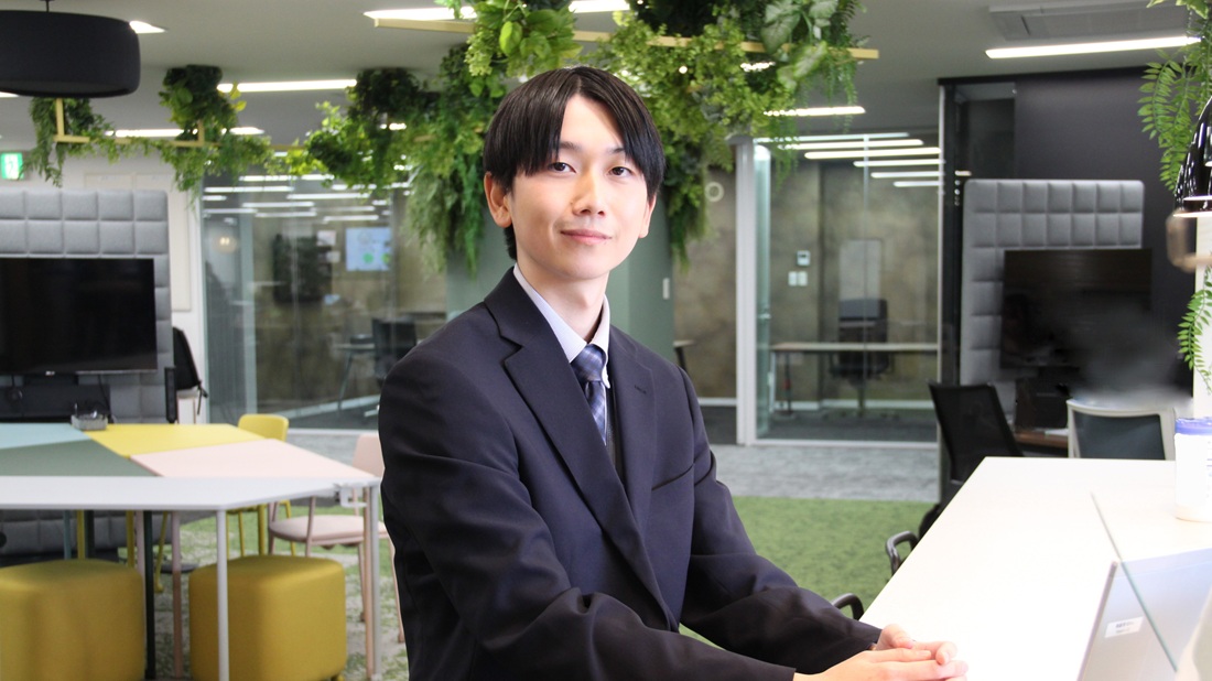 チャネル営業部　金子